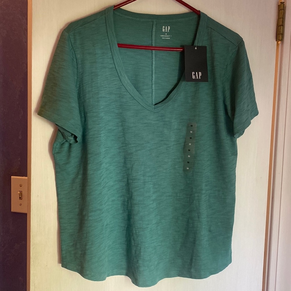 Green v neck summer tee